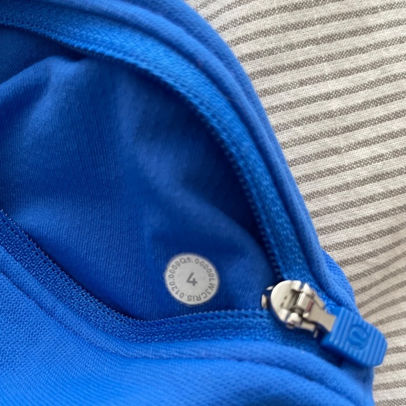 lululemon blue jacket - Picture 2 of 3